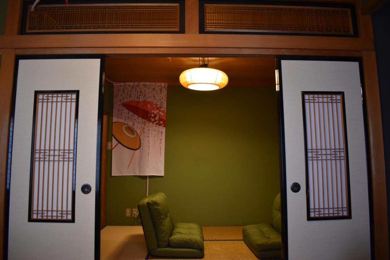 Only For One Group Cheaper For 6Th & 7Th Guest 市街地中心部 一棟貸しの宿 Guest House Don'S Home 高山市 エクステリア 写真